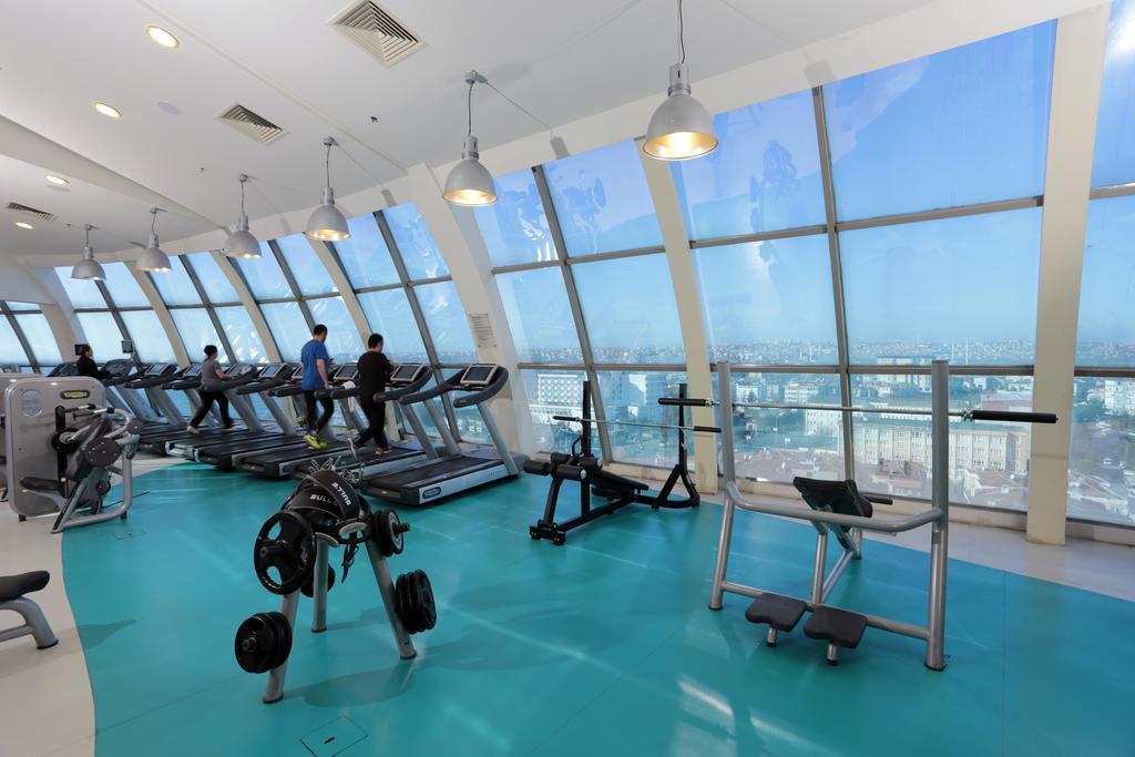 Eser Premium Hotel&Spa Büyükçekmece Exterior foto The gym at the 101 building