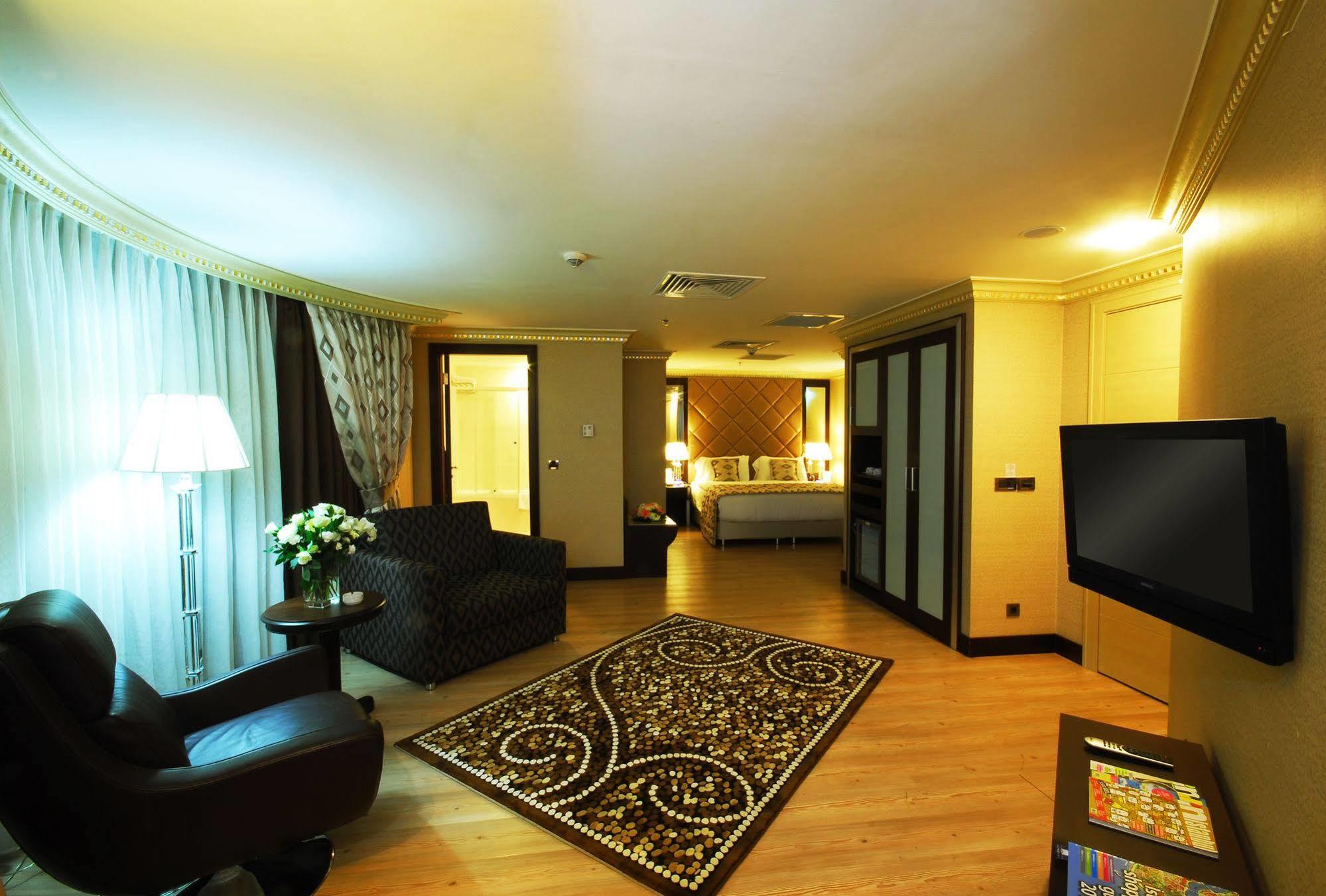 Eser Premium Hotel&Spa Büyükçekmece Exterior foto Suite